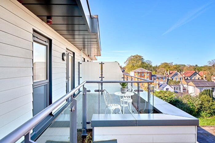 2 Bedroom Retirement Property To Rent In Queens Road, Weybridge, Surrey, KT13