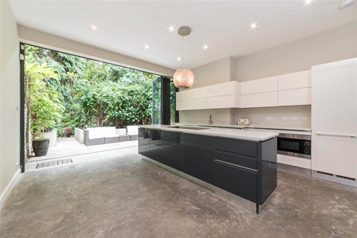 4 Bedroom Terraced House To Rent In North End Road, Temple Fortune, NW11