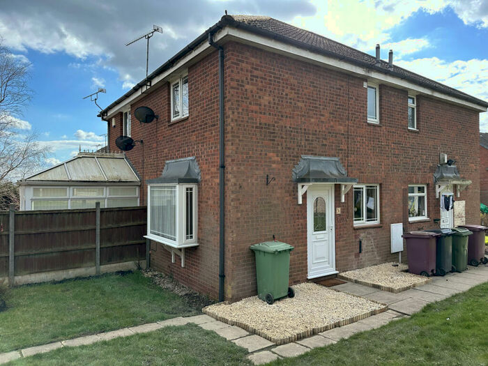 1 Bedroom Maisonette To Rent In Larchdale Close, Alfreton, Derbyshire, DE55