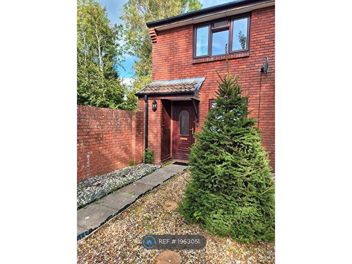 2 Bedroom End Of Terrace House To Rent In Cuthbury Gardens, Wimborne, BH21