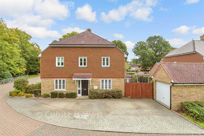 4 Bedroom Semi-Detached House For Sale In Millfield Close, Horley, Surrey, RH6