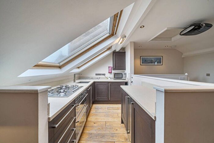 3 Bedroom Maisonette To Rent In Goldhurst Terrace, South Hampstead, London, NW6