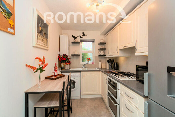 2 Bedroom Apartment To Rent In The Byfrons, Farnborough, GU14