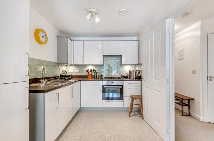 1 Bedroom Flat To Rent In Worcester Close London, SE20