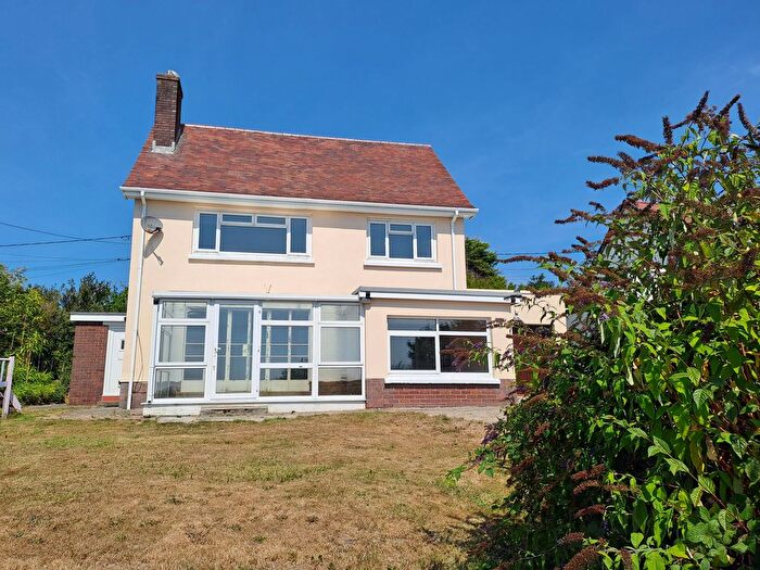 3 Bedroom Detached House For Sale In Maeshendre, Waun Fawr, Aberystwyth, SY23