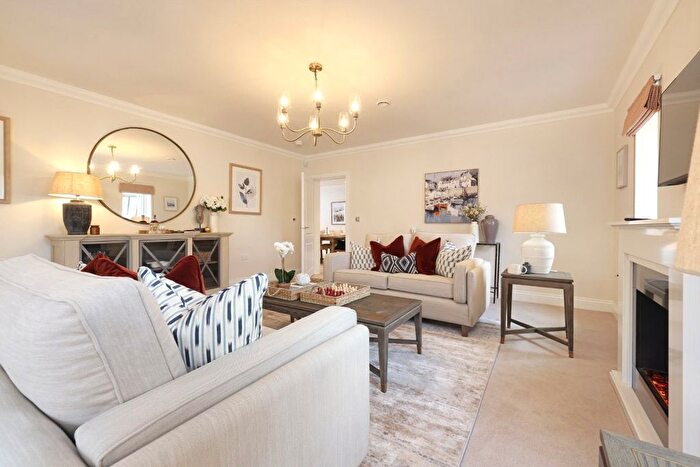 2 Bedroom Flat For Sale In Abbey Mill Place, Station Road, Bishops Waltham, Southampton, SO32