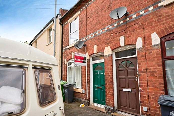 2 Bedroom Terraced House For Sale In Mary Street, Walsall, West Midlands, WS2