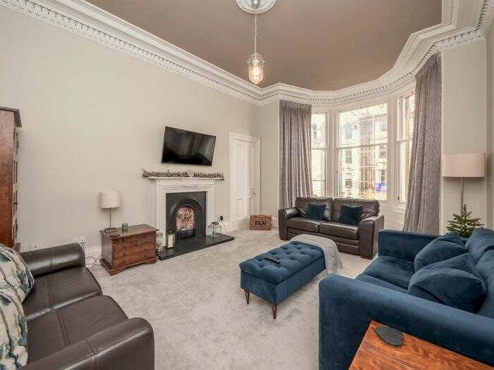 2 Bedroom Flat To Rent In Marchmont Street, Edinburgh, Midlothian, EH9