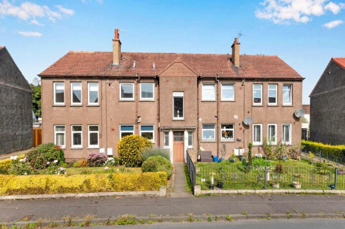 3 Bedroom Flat For Sale In / Silverknowes Crescent, Silverknowes, Edinburgh, EH4