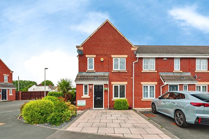 3 Bedroom End Terrace House For Sale In Burmarsh Lane, Widnes, Cheshire, WA8