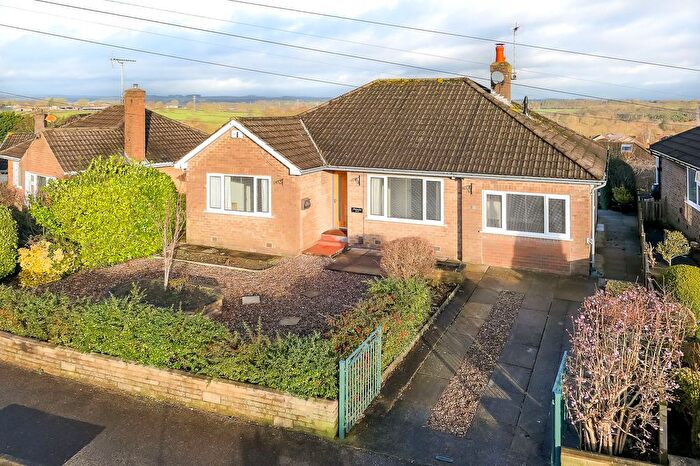 4 Bedroom Detached Bungalow To Rent In Ripley Drive, Harrogate, HG1