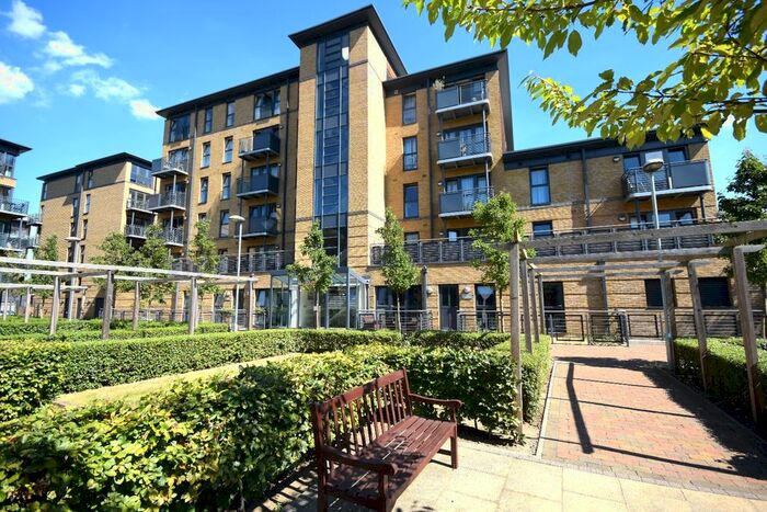 2 Bedroom Flat To Rent In Spa Road, London, SE16