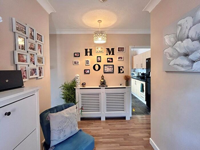 2 Bedroom Maisonette For Sale In Pinehurst Road, West Moors, Ferndown, BH22