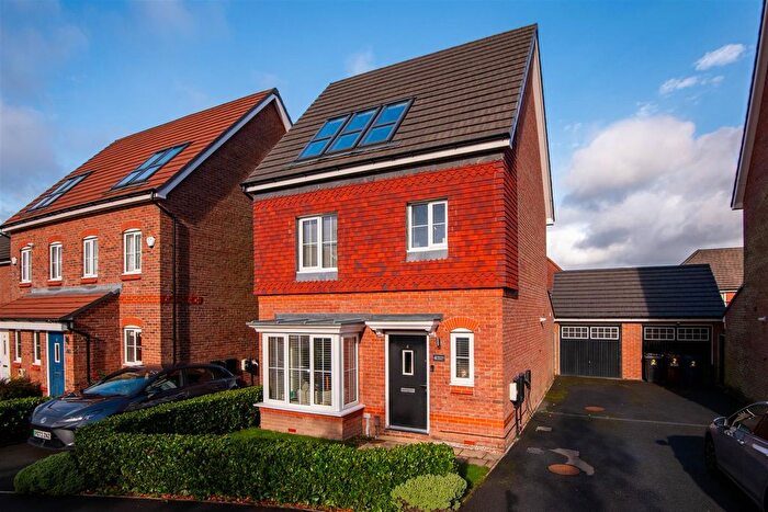 4 Bedroom Detached House To Rent In Spinners Avenue, Bamber Bridge, Preston, PR5