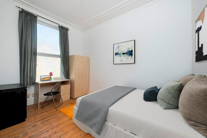 1 Bedroom House To Rent In Virtual Viewings Only- Hazellvill Road, London, N19