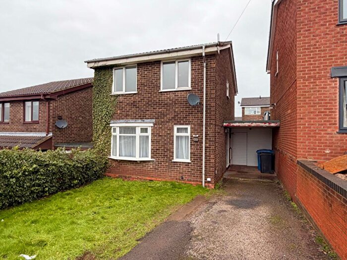 3 Bedroom House To Rent In Ridgeway Road, Burton-on-Trent, DE15