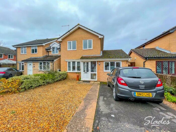 4 Bedroom Detached House To Rent In Thorncombe Close, Muscliffe, Bournemouth, BH9