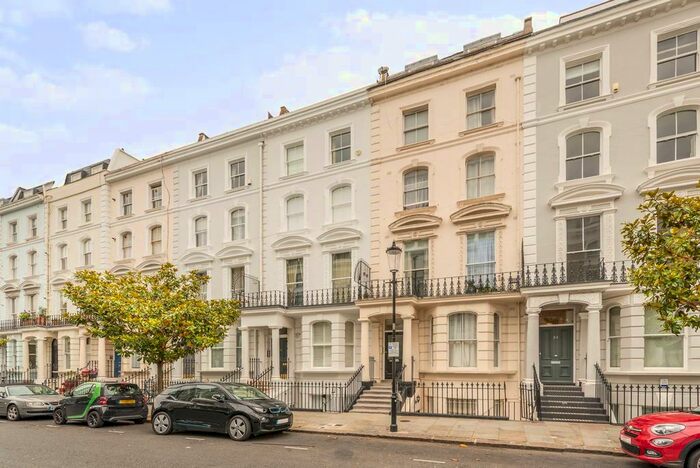 Studio To Rent In Arundel Gardens, Notting Hill, London, W11