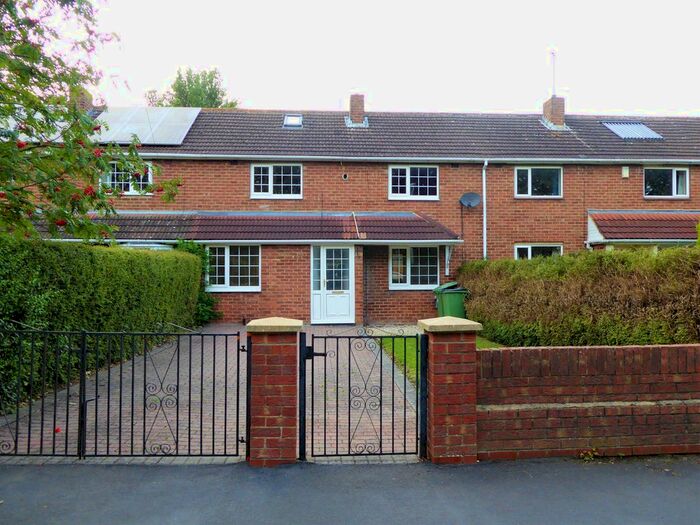 3 Bedroom Terraced House To Rent In Fords Avenue, Healing, DN41