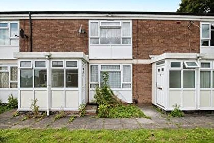 1 Bedroom Flat To Rent In Beacon View Road, West Bromwich, B71
