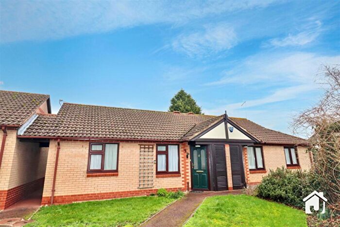 2 Bedroom Terraced Bungalow For Sale In De Montfort Court, Anstey, Leicestershire, LE7