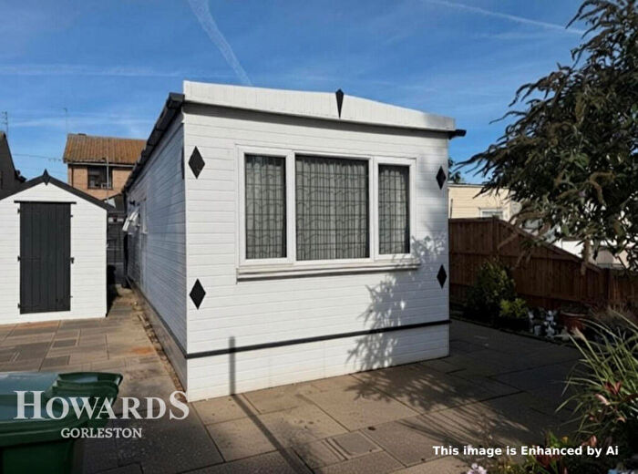 1 Bedroom Park Home For Sale In Beaumont Park, Mill Lane, Bradwell, NR31