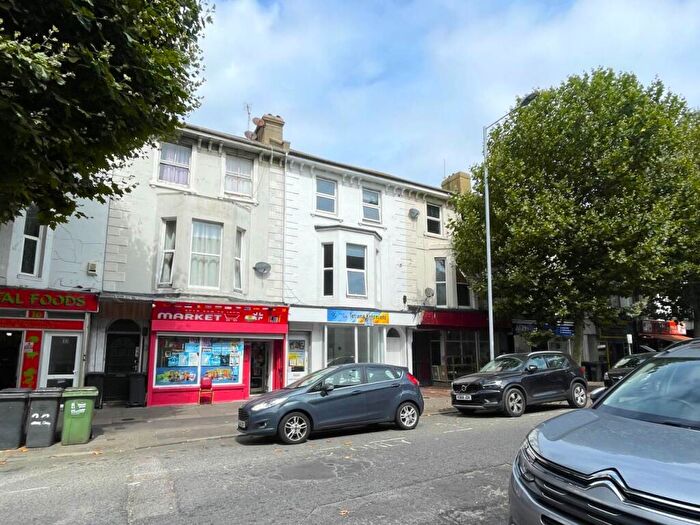 2 Bedroom Flat To Rent In Pevensey Road, Eastbourne, East Sussex, BN21