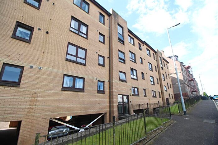 2 Bedroom Flat For Sale In Dempster Court, Dempster Street, Greenock, PA15