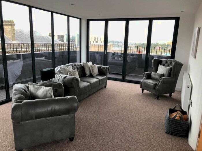 2 Bedroom Flat To Rent In Regent Street, Barnsley S70