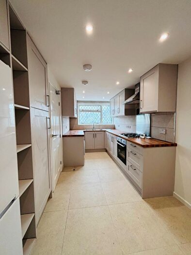 4 Bedroom Maisonette To Rent In Wager Street, London, E3