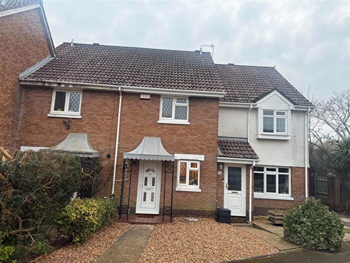 2 Bedroom Detached House To Rent In Radipole Road, Canford Heath, BH17