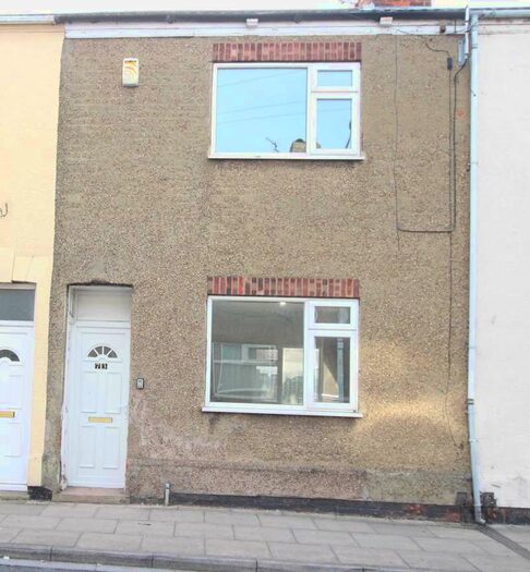 3 Bedroom Terraced House To Rent In Lord Street, Grimsby, DN31