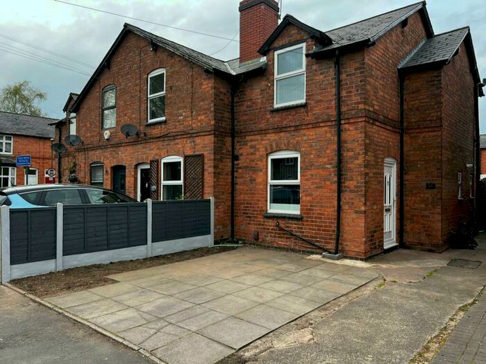 2 Bedroom End Of Terrace House To Rent In Grove Road, Solihull, B91