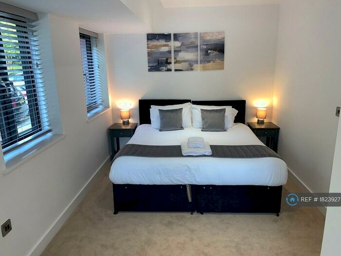 1 Bedroom Flat To Rent In Broadoaks, Solihull, B91