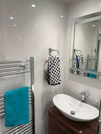 1 Bedroom Flat To Rent In Risk Street, Dumbarton, Dunbartonshire, G82