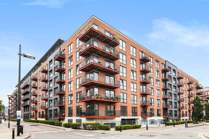 2 Bedroom Flat To Rent In Warehouse Court, Major Draper Street, Royal Arsenal, SE18