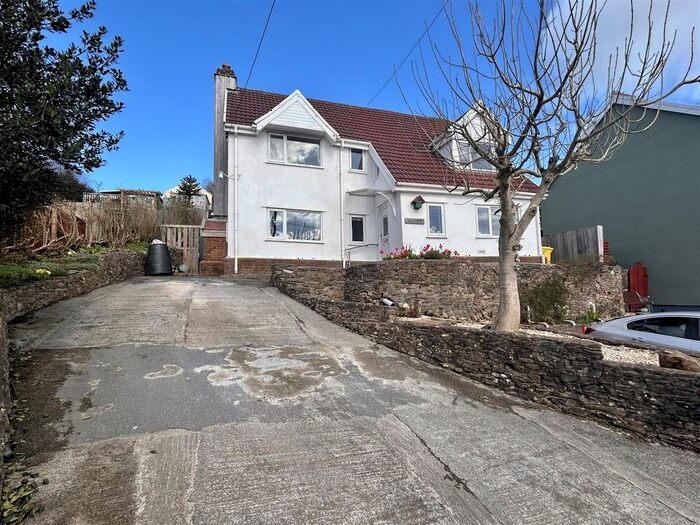 3 Bedroom Detached House For Sale In Capel Seion Road, Drefach, Llanelli, SA14