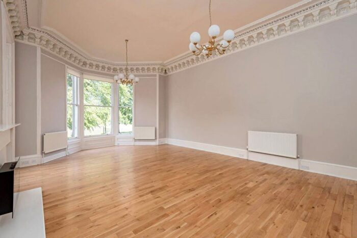 5 Bedroom Flat To Rent In Crescent House, Bruntsfield Crescent, EH10