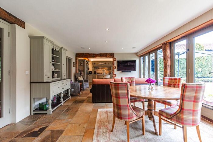 4 Bedroom Barn Conversion For Sale In Heacham, PE31