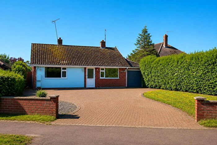 3 Bedroom Detached Bungalow For Sale In Green Lane, Reydon, Southwold, IP18