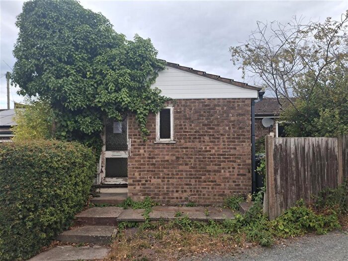 3 Bedroom Semi-Detached Bungalow For Sale In Crossways, Peterchurch, Hereford, HR2