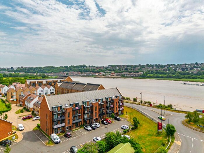 2 Bedroom Apartment For Sale In Crusade Way, Rochester, Kent, ME2