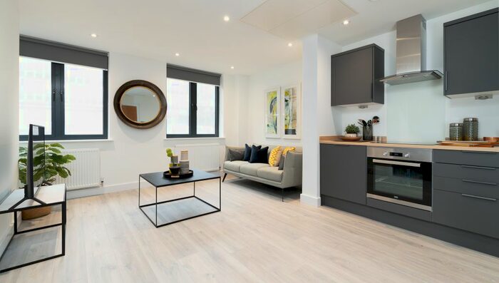1 Bedroom Flat To Rent In East Park, Crawley, RH10