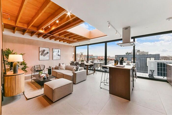 5 Bedroom Serviced Apartments To Rent In Tudor Grove, London, E9