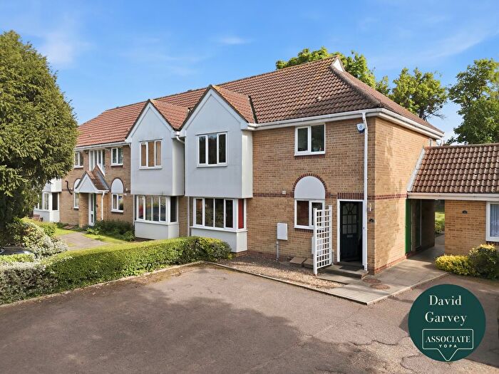 1 Bedroom Maisonette For Sale In London Road, Romford, RM7