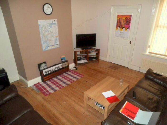 2 Bedroom Apartment To Rent In Simonside Terrace, NE6
