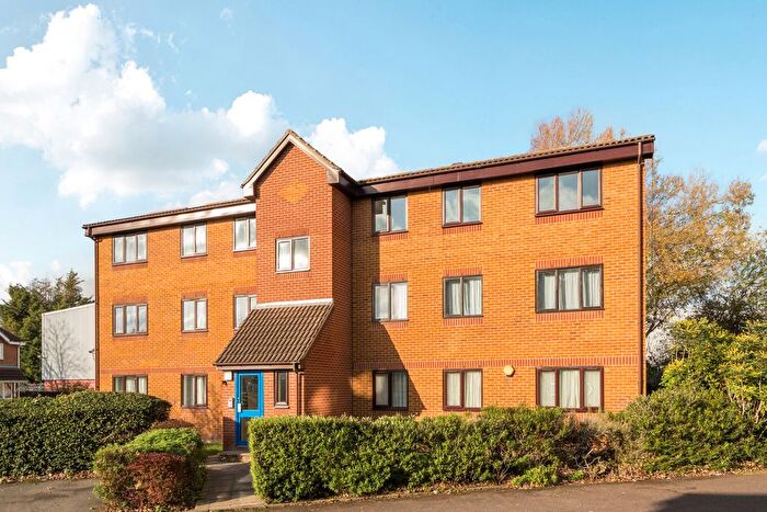 2 Bedroom Flat For Sale In Cumberland Place, London, SE6