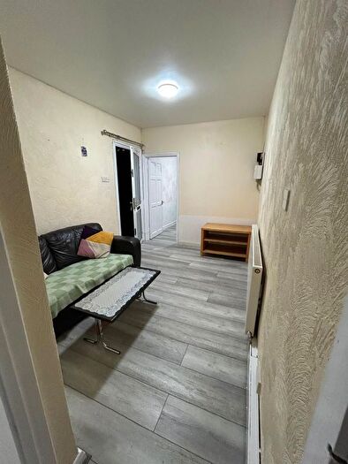 1 Bedroom Flat To Rent In Staines Road, Ilford, IG1