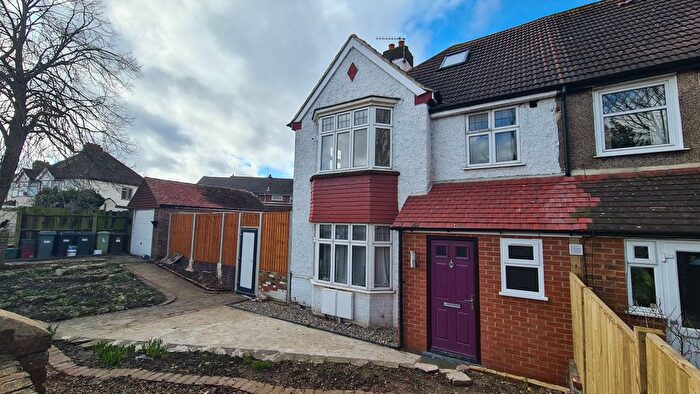 4 Bedroom Semi Detached House To Rent In Heston Road, Hounslow, TW5