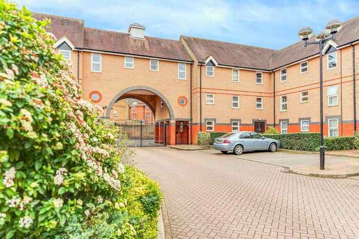 1 Bedroom Apartment To Rent In Mitre Court, Railway Street, Hertford, SG14